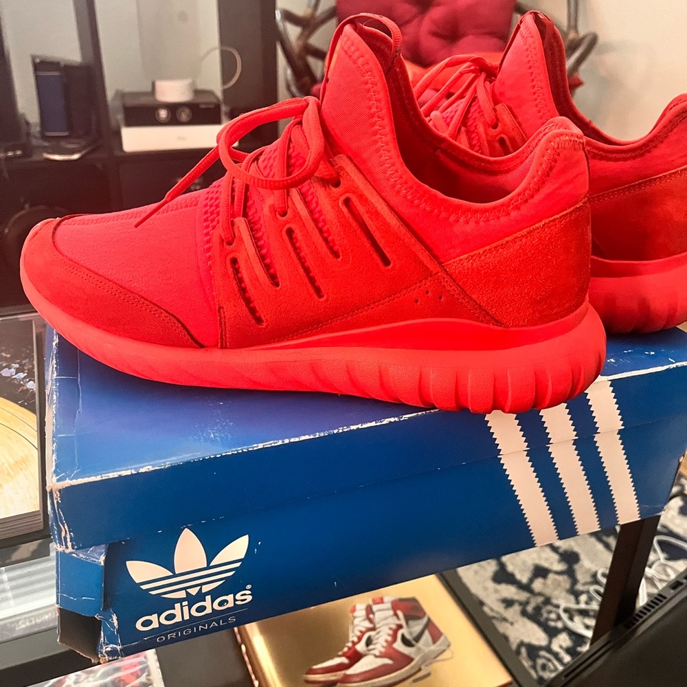 Adidas Tumblr Radial